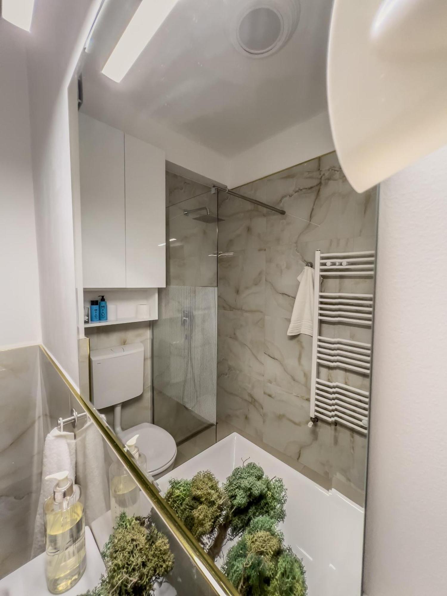 Glori Gold Apartaments Baia Mare Eksteriør billede